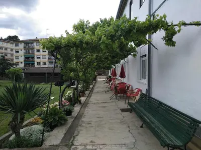 Jardín al aire libre en Albergue Capuchinos Rocamador