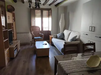 Zona de estar de Casa Pilar situada en la capital del Somontano