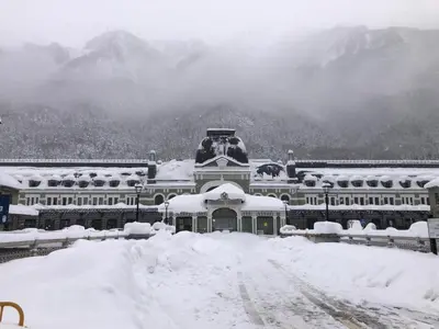 Mira Moleta bienvenidos a Canfranc en invierno