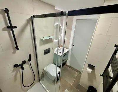 Un baño de imak barrio del AVE