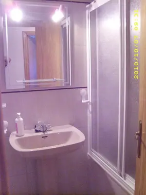 Un baño de FORMIGAL Edificio PORTALET II VUT-HU-25-0303
