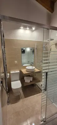 Un baño de Vineam Hotel