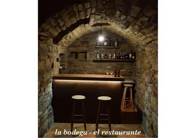 El salón o zona de bar de Casa Dueso