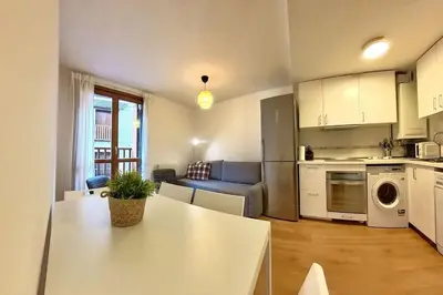 Una cocina o zona de cocina en Pondiellos 43 - tucasaenlospirineos