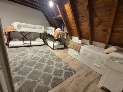 Cama o camas de una habitación en Chalet con encanto Jardín y Parking Privado