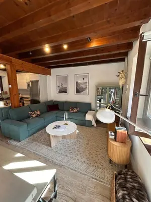 Zona de estar de Chalet con encanto Jardín y Parking Privado