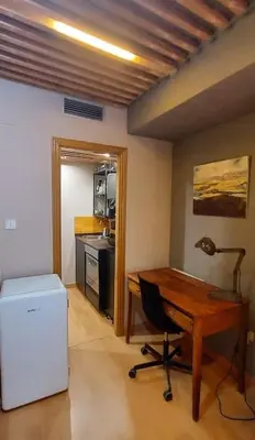 Una cocina o zona de cocina en Estudio de diseño con parking en el centro