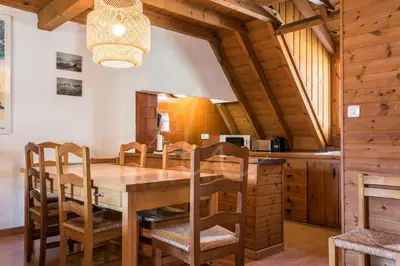 Una cocina o zona de cocina en Casa Unhòla by SeaMount Rentals