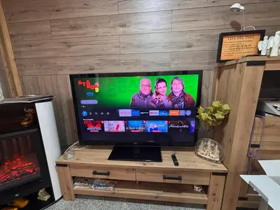 Una televisión o centro de entretenimiento en Piso en el corazón de Alcañiz