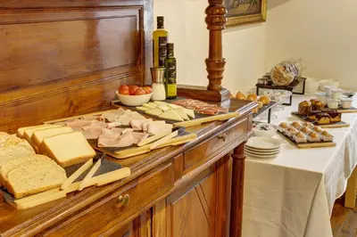 Comida en o cerca of this country house
