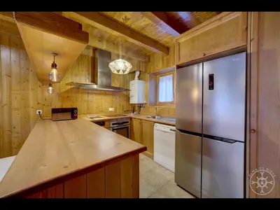 Una cocina o zona de cocina en CASA TORDA de Alma de Nieve