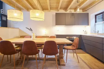 Una cocina o zona de cocina en MalhBlanc by FeelFree Rentals