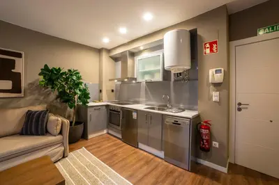 Una cocina o zona de cocina en VALERIA DREAMS-Mártires 3ºA - EL TUBO