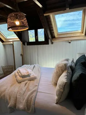 Cama o camas de una habitación en Casa Catania-Acogedora casa con impresionantes vistas-Fibra Optica-5 TV-Chimenea