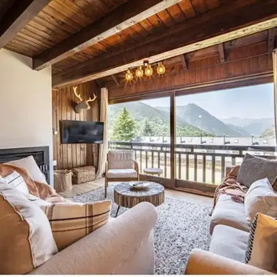Casa Catania-Acogedora casa con impresionantes vistas-Fibra Optica-5 TV-Chimenea