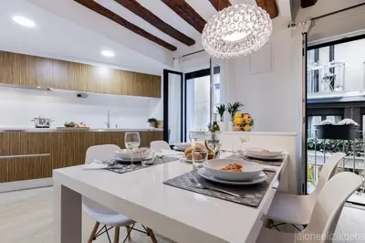 Una cocina o zona de cocina en Center Pamplona Apartment UAT00537