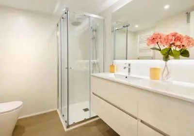 Un baño de Cambaz 1: Exclusivo Dúplex Privado