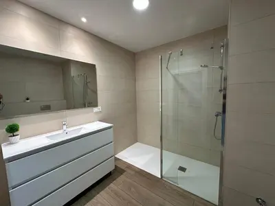 Un baño de Yvacas 1A