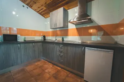 Una cocina o zona de cocina en HolaCamp Aran Aventura