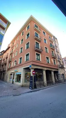 Edificio en el que se encuentra el apartamento