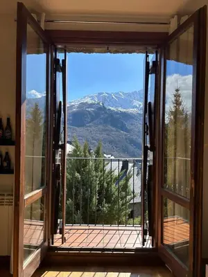 Vista general de una montaña o vista desde el apartamento