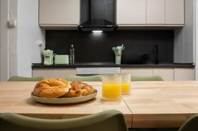 Comida en o cerca de este apartamento