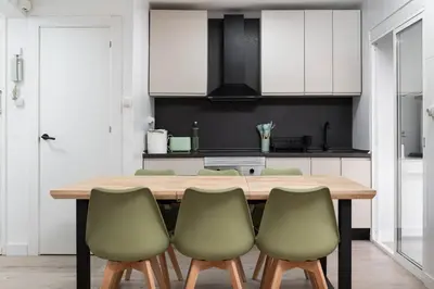 Una cocina o zona de cocina en Apto Pirenarium l CINE l Parking l Wifi l trastero