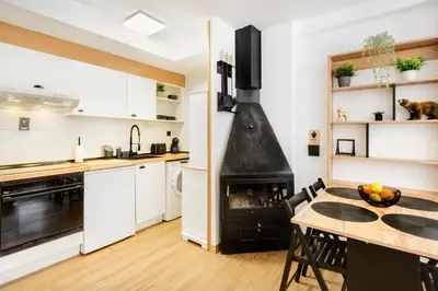 Una cocina o zona de cocina en Alojamiento Anayet Arañones Canfranc