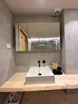 Un baño de Foratata 22: Exclusivo refugio en Biescas