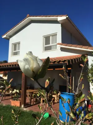 Edificio en el que se encuentra la habitación en casa particular