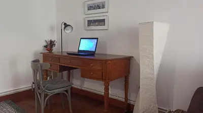 Una televisión o centro de entretenimiento en Pamplona centro Mercaderes 12