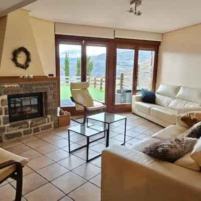 Chalet 4d en Panticosa en urbanización con piscina y padel