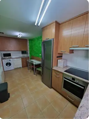 Una cocina o zona de cocina en Gran piso en el centro de Huesca