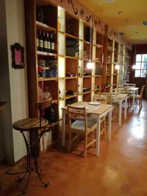 Un restaurante o sitio para comer en Ganbara