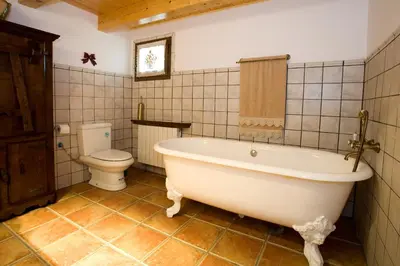 Un baño de El Molino de la Hiedra