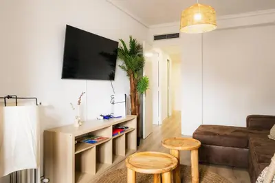 Una televisión o centro de entretenimiento en Casa Jesús | PS5 | Juegos Niños | WiFi | 6 Pax