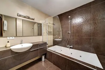 Un baño de Encantadora casa en Salardú con vistas espectaculares by Eth Flòc