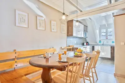 Una cocina o zona de cocina en Apartamento Vista Bagergue -Baqueira- Val d'Aran