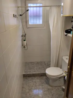 Un baño de Céntrico y equipado apartamento