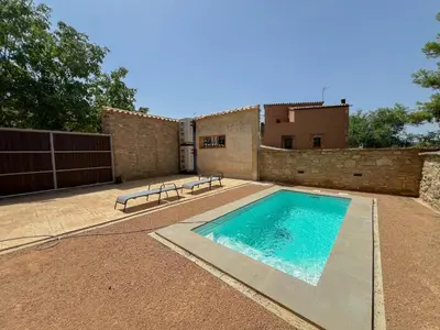 Piscina en o cerca de Cal Gabarró - Casa para 12 con piscina, WiFi, AC y BBQ