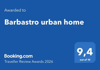 Certificado, premio, señal o documento que está expuesto en Barbastro urban home