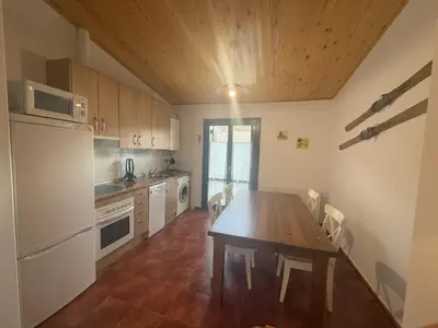 Una cocina o zona de cocina en APARTAMENTOS RioMonte 4
