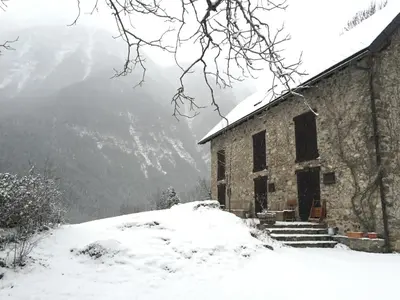 Casas de Zapatierno en invierno