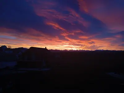 Amanecer o atardecer desde la casa o chalet o alrededores