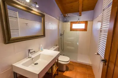Un baño de Casas Lo Tossal