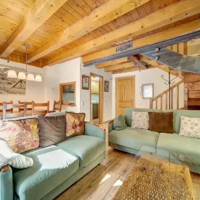 Arties Luxury Apartments - Parking y Guardaski en Vall de Ruda