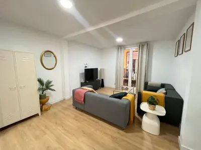 Una televisión o centro de entretenimiento en Casa Urriés histórico y parking