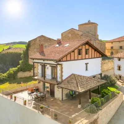 Gran casa rural con barbacoa ideal para familias