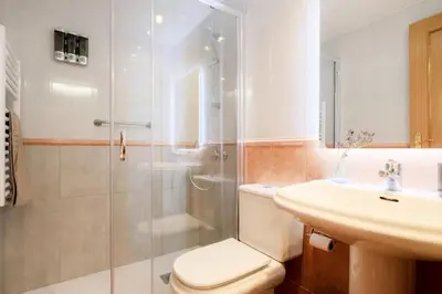 Un baño de Casa Estébanes 2 BR Premium Familiar 7 Pax