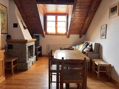 Zona de estar de BPirineos-Senarta